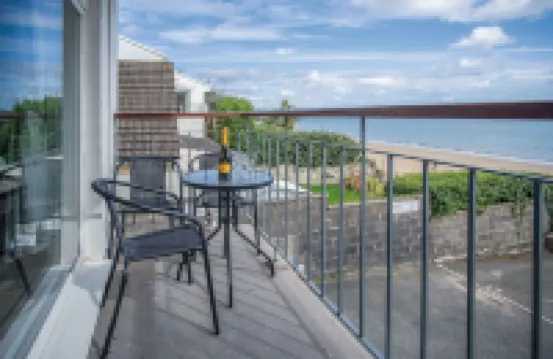 17 Beach Court - 2 Bed Apartment - Saundersfoot