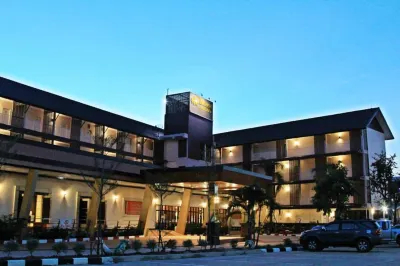 BK Place Hotel Hotel dekat Wat PA Sisi Manotham