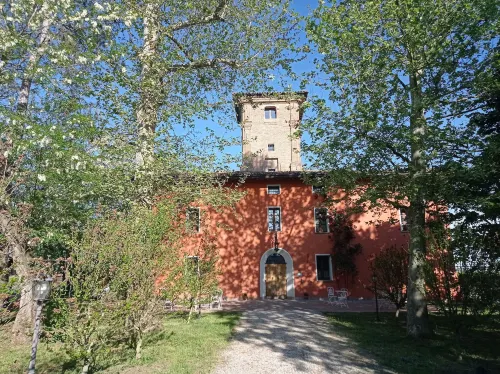 Tenuta Torre Diana Hotels in Imola