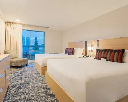 エグゼクティブ スイーツ ホテル メトロ バンクーバー バーナビーのホテル