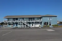 Fin 'n Feather Waterside Inn by Kees Vacations Hotels near Full Throttle Speedway