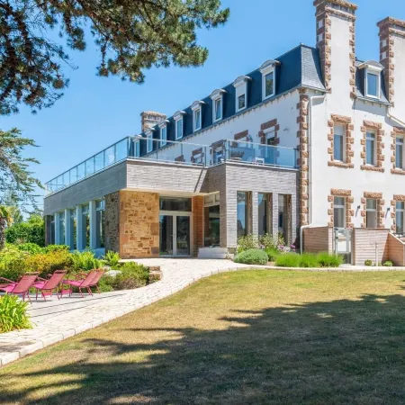 Hôtel les Costans, the Originals Relais