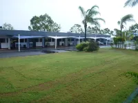 Birch Motel Bowen Previously Known As Bowen Arrow Motel Hotels near Dog-off-leash Beach