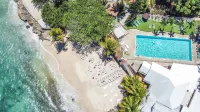 Auberge de la Vieille Tour - Pools