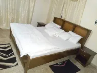 Ishmajoso Lodge Hotels near Resevoir