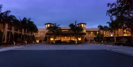 The Cassara Carlsbad, Tapestry Collection by Hilton