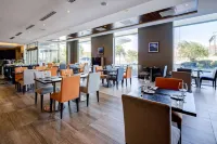 La Quinta by Wyndham Santiago Aeropuerto Hotels in Santiago Province