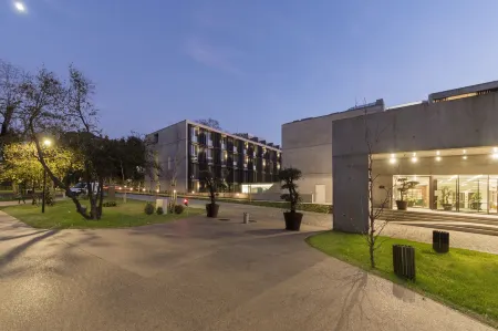 Boeira Garden Hotel Porto Gaia, Curio Collection by Hilton