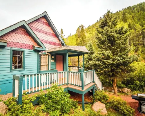 The Victorian at Valley Glen- a romantic mountain getaway Hotels in Teller County