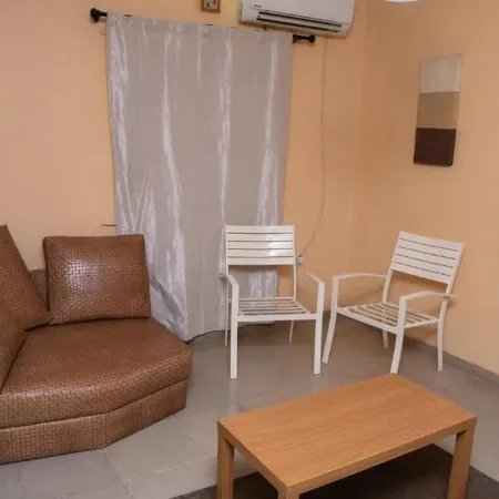 Leez Luxury Apartment