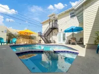 Rainforest apartment with shared Pool in brilliant St. Petersburg