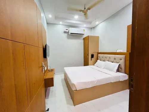 Hotel Tanya Palace