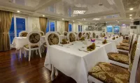Signature Royal Halong Cruise Hotels in 