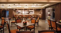 Siara Styles Amba Suites, Gandhinagar - Frühstück