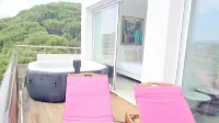 Hotel Sable Et Soleil - Port, Plage et Jacuzzi Privé - Hot Tub