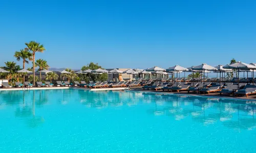 Solimar Aquamarine Resort