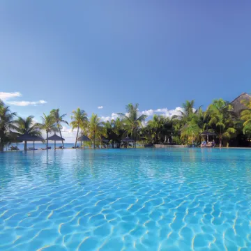 Dinarobin Beachcomber Golf Resort & Spa Hotels near Le Morne