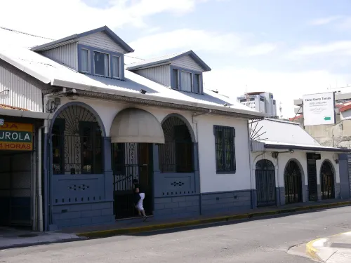 Hotel Santo Tomas / Historical Property Hotels in San Jose