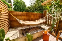 The Majestic Garden Suite Hotels in Paris