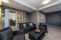 Villa Magnifica Apartments with Pool Hotels in Opcina Novalja