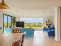 Beautiful Barn Conversion - Orchard Escape for 12! Hotels in Pershore