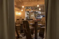 La Roccia Wellness Hotel - Quầy bar