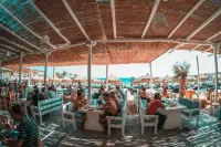 Paradise Beach Resort