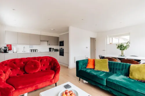 CH Apt 11 2Bed in Bath - balcón