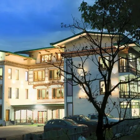 Tsherim Resort