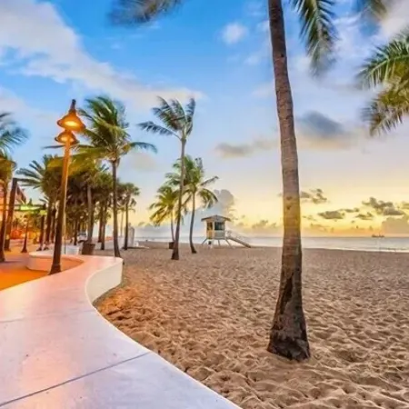 Delight Retreat Apt 4 Min Walk to Beach