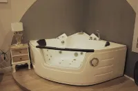 DORIAN GRAY LUXURY SUITE Hôtels à : Muggia