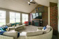 Modern Home Just 10 Mins to Notre Dame 18384 Hotel a Clay Township