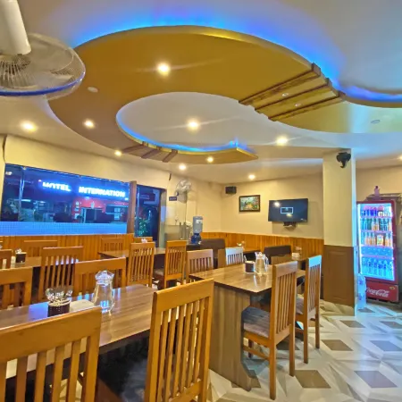 Hotel Airport Holiday