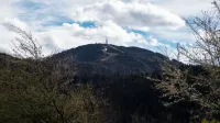 太陽與雪公寓 z widokiem na skocznię