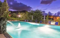 Hotel Vittoria - Uima-altaat