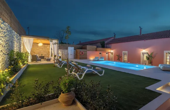 阿爾霍提科阿爾哈內斯套房