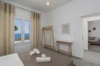 Summer Residence - Sea View Retreat in Provatas, Milos