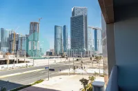 Bloomfields Stylish Stu in Julphar Al Reem