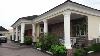 크리스탈 스위트  호텔