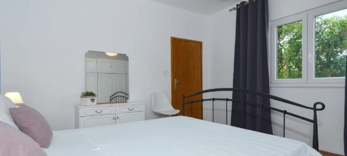 Apartments Nina Hotéis em Vinisce