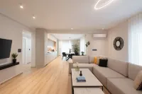 차란드리의 고급 아파트먼트, 대형 테라스 있음