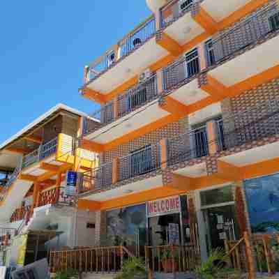享受旅館 Hotel Exterior