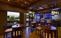 Leisure Inn Grand Chanakya - bar