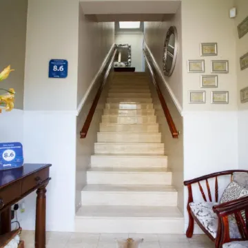 Musgrave Avenue Guest Lodge