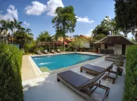 Tharaburi Resort - Pools