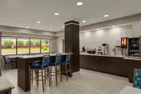 Days Inn & Suites by Wyndham Prattville-Montgomery - breakfast