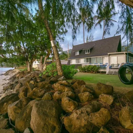 Magic North Shore Beach House 30 Day Rental