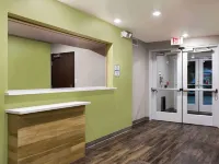 WoodSpring Suites Wilmington Riverfront Hotels in Carneys Point