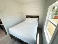 Guava Cabin @ Vinyard Winery, 6 Adults, 2 Kids, Wifi, AC, Fallbrook