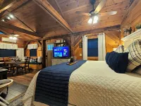 Mystic Moonlight - Charming cabin with WiFi and AC in lovely Sautee Nacoochee